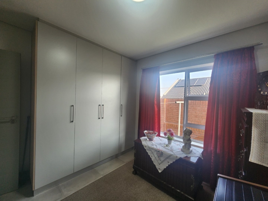 3 Bedroom Property for Sale in Dormehls Drift Western Cape